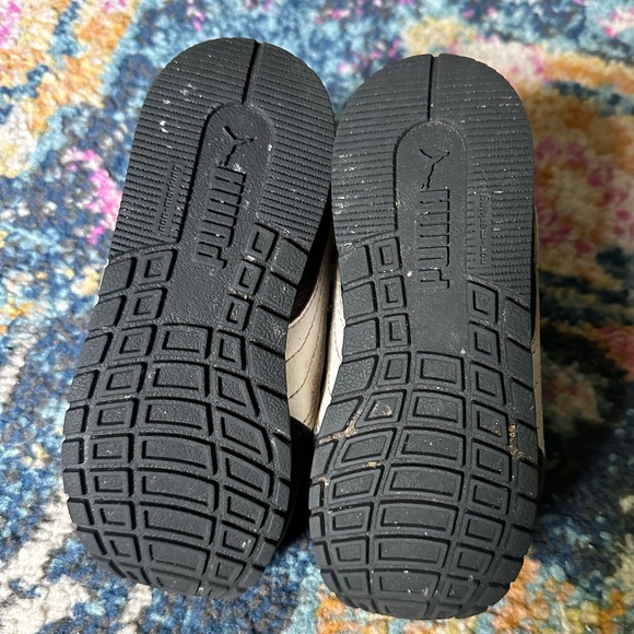 PUMA toddler sz 8 patent edge sneaker - Picture 7 of 17